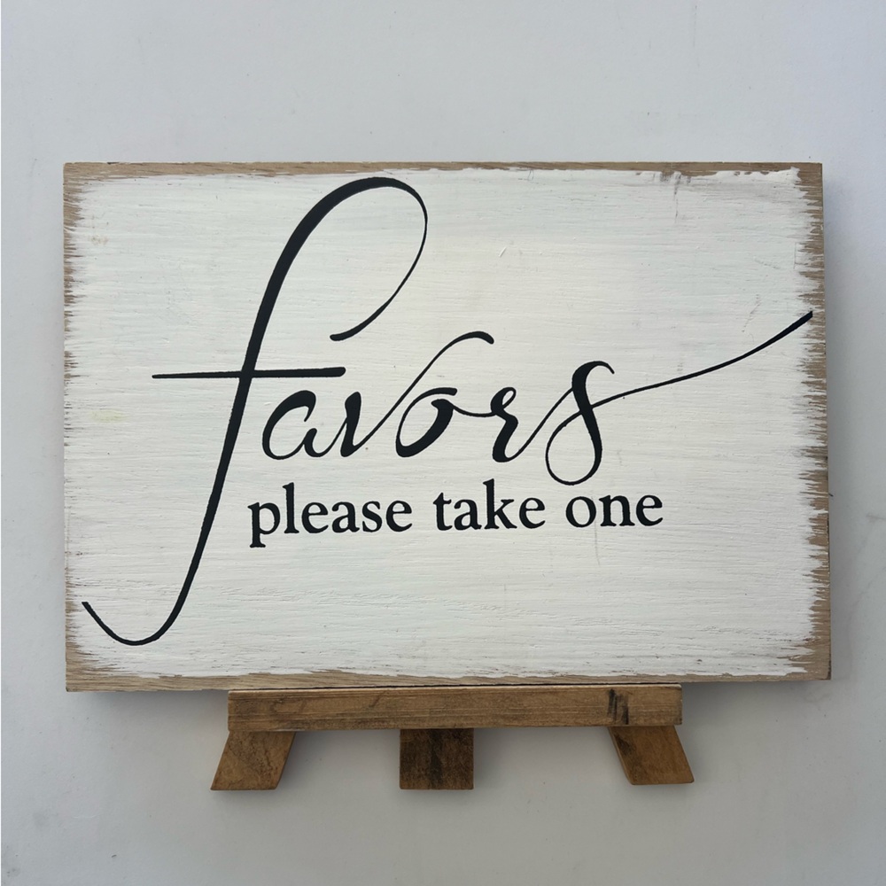 Wedding Favors Standing Sign